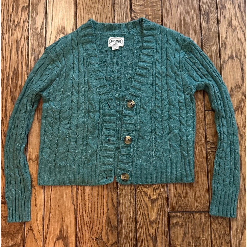 american eagle sweater